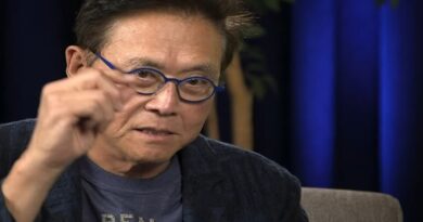 బంగారం, వెండి దేవుని సొమ్ము..బిట్ కాయిన్ ప్రజల డబ్బు