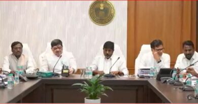 చర్చలు సఫలం.. రోడ్డెక్కనున్న బస్సులు