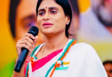 తల్లికి వందనంపై షర్మిల విమర్శలు