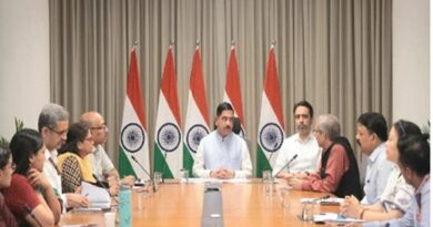 విద్యాశాఖ మంత్రిగా ప్రహ్లాద్ జోషి