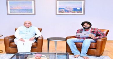 పవన్ను పరామర్శించిన గవర్నర్ పవన్ను పరామర్శించిన గవర్నర్